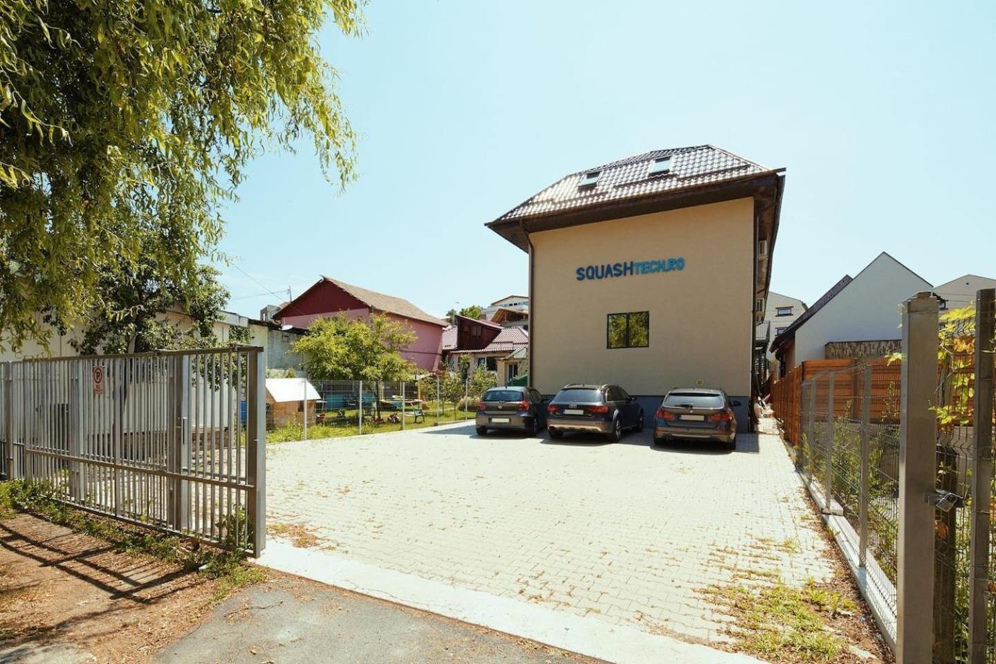 One Bedroom By Squashtech - 2 Cluj-Napoca